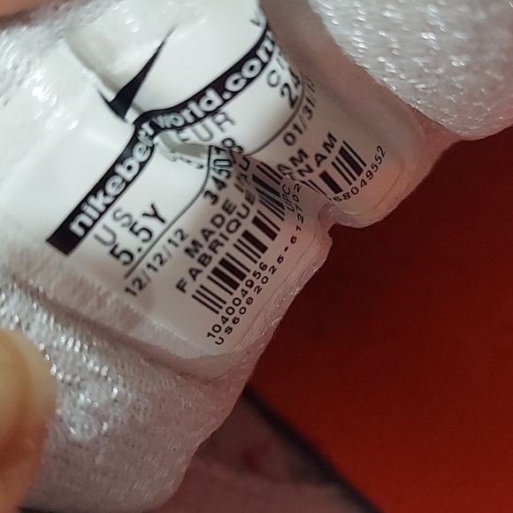 Nike Air max size 5.5y - Picture 5 of 13